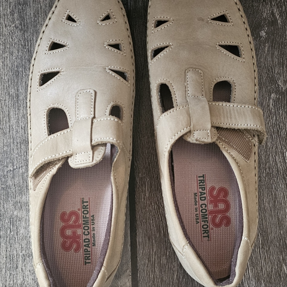 Tan SAS shoes! Great condition